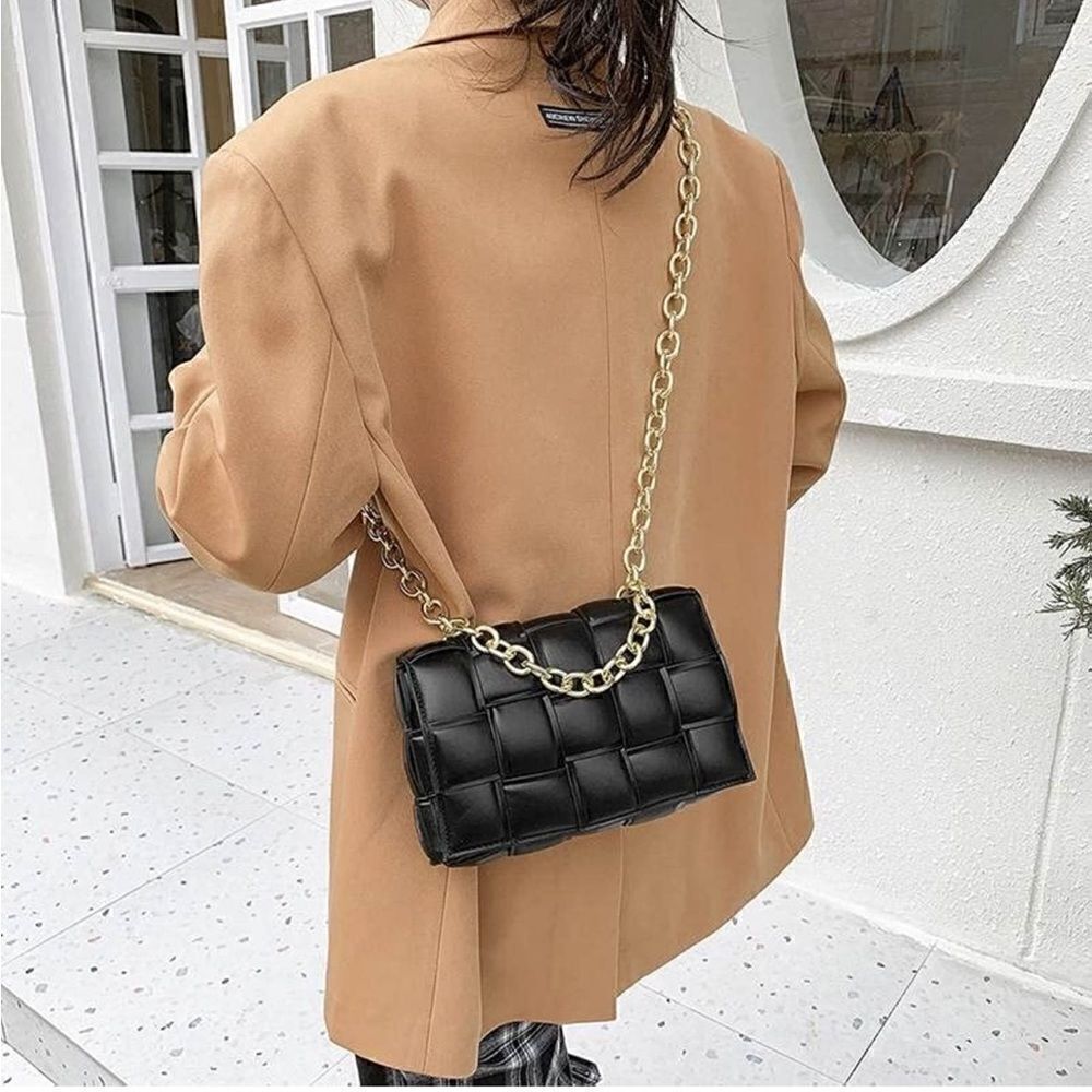 Women’s braided shoulder purse
